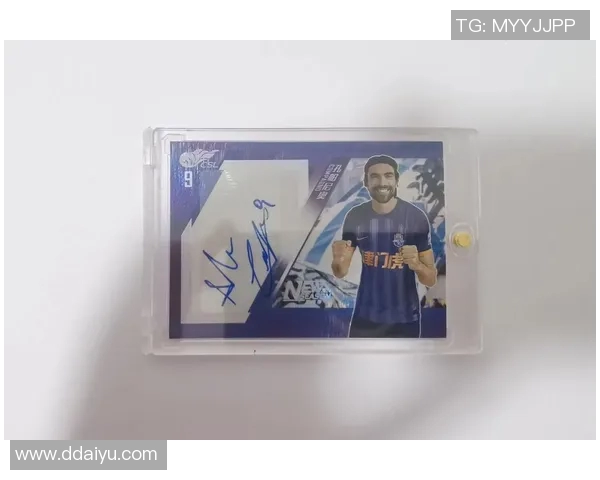 追溯绿茵传奇记忆珍藏经典足球名宿球星卡魅力展现 追溯绿茵传奇记忆珍藏经典足球名宿球星卡魅力展现